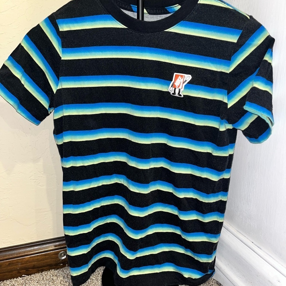 Nike Striped Logo Tee Size L(14-16) Black Blue Yellow